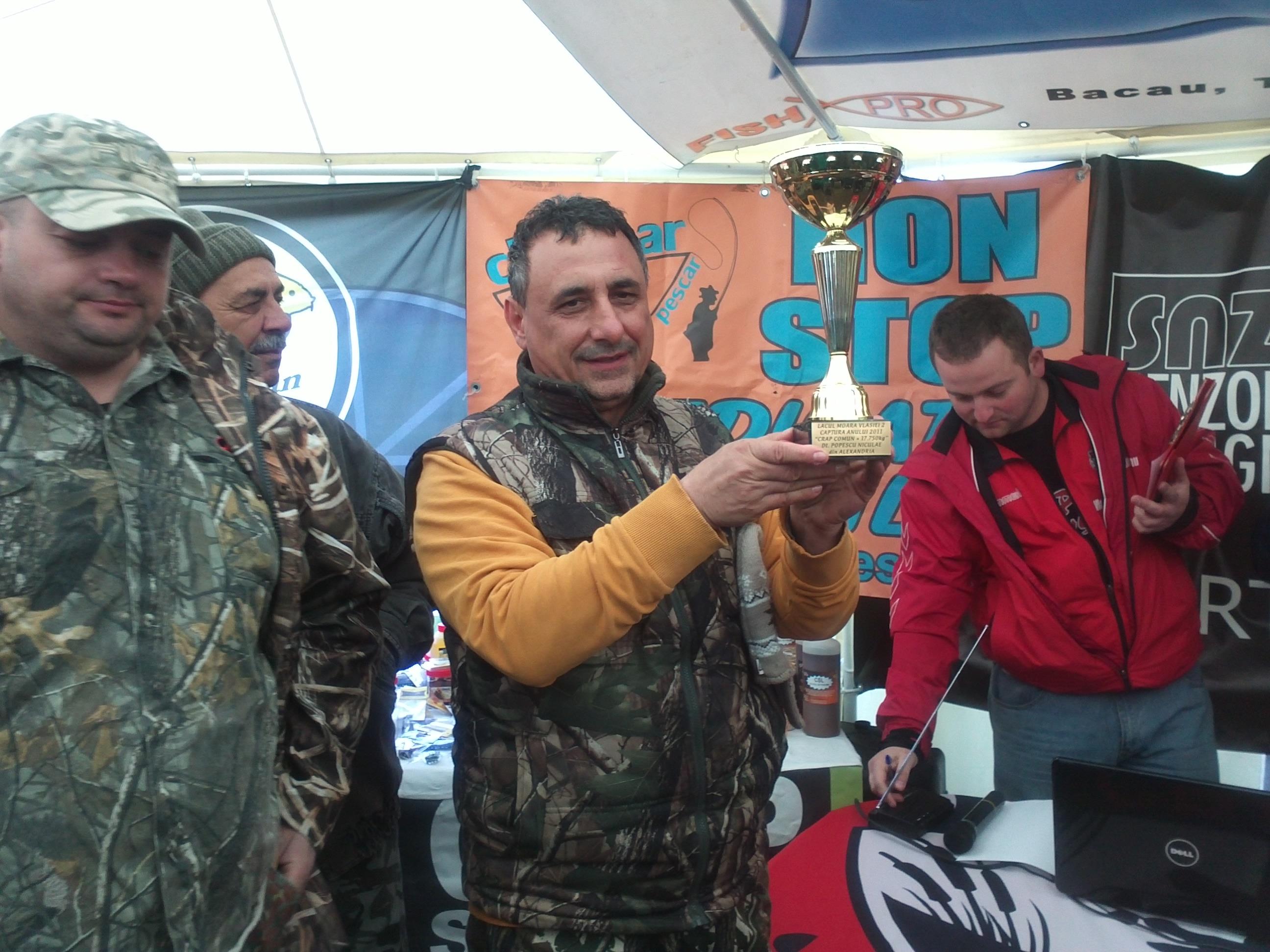 ceva pesti prinsi de mine - 070.jpg